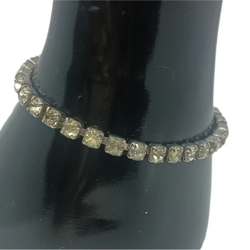 Rhinestone Bracelet & Faux Pearl Earrings Set Vintage‎ SKUJ023